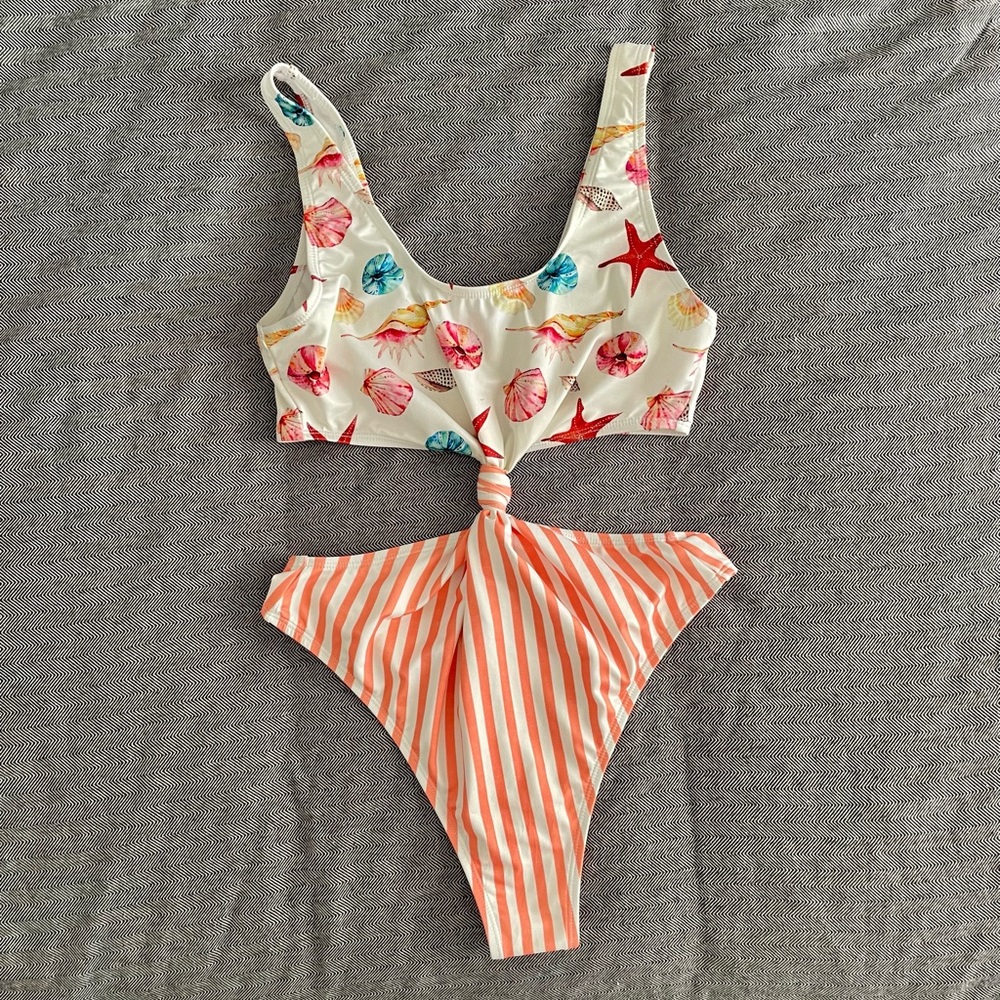 One piece swimsuit